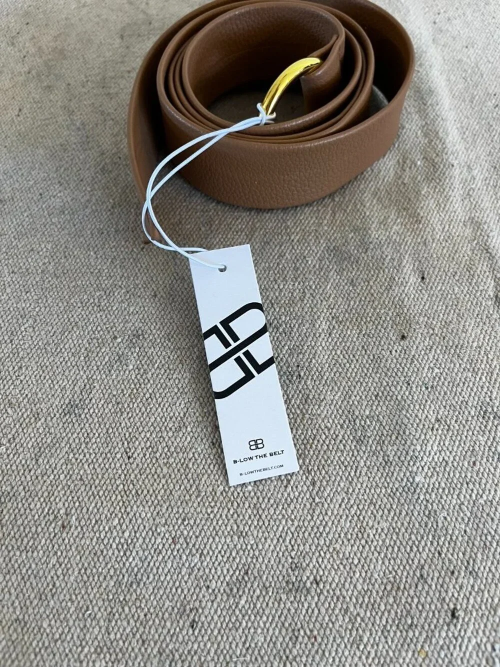 B-Low the Belt Woman's Tan Leather Fashion Belt Sz os